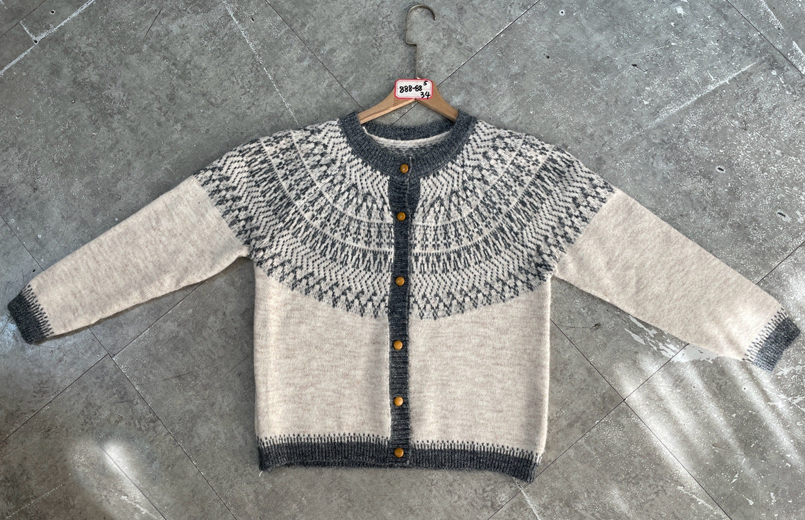 Women's Patterned Button-Front Cardigan - Loose Fit Crew Neck