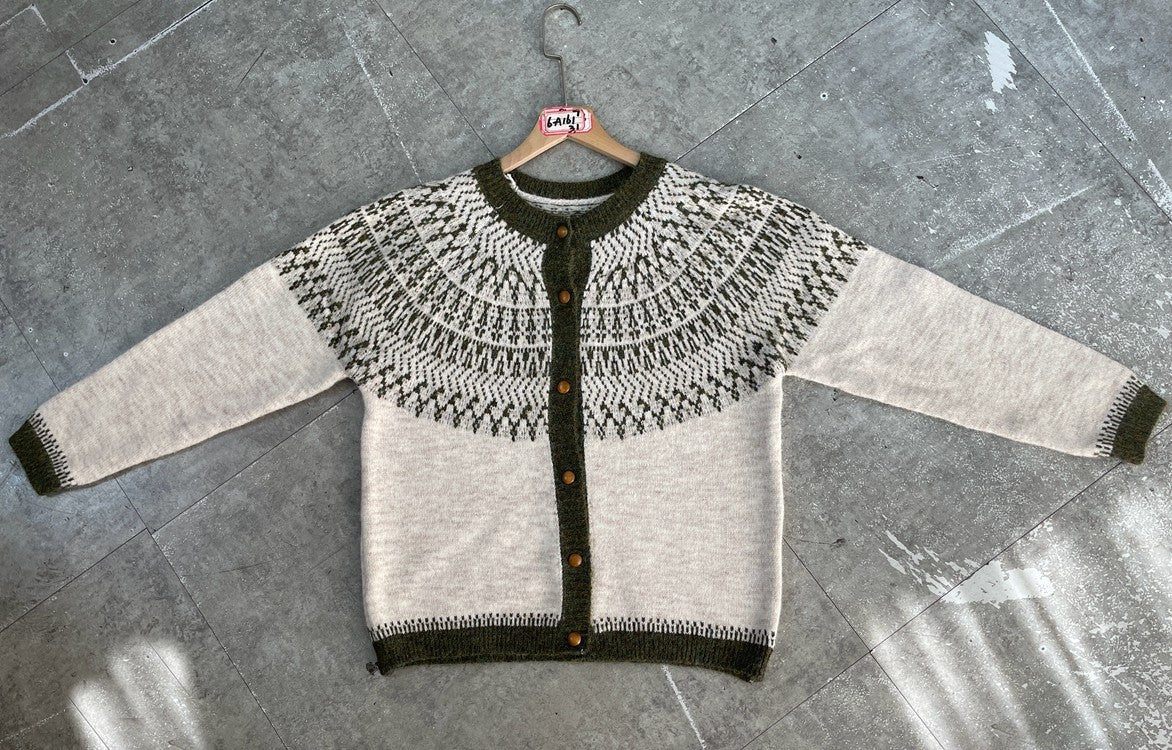 Women's Patterned Button-Front Cardigan - Loose Fit Crew Neck